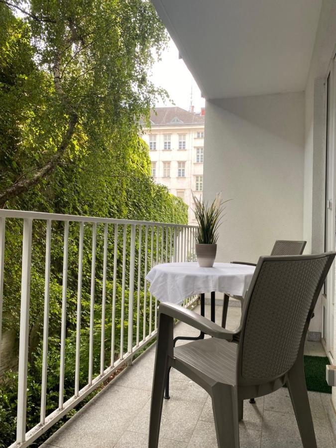 Monterey Apartment Vienna Exterior photo